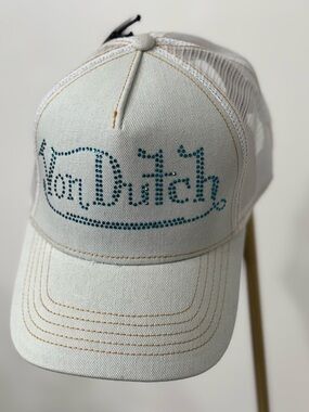 NWT Von Dutch Light Stone Denim Trucker Hat 339 - Bling - Blue Rhinestones